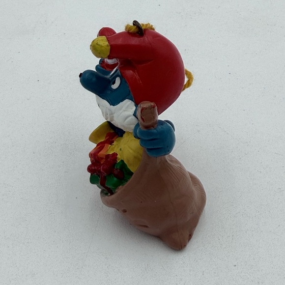 Vintage 1981 Christmas Ornament Schleich Peyo Plastic Papa Smurf Santa Sack 2.5” - Picture 4 of 7